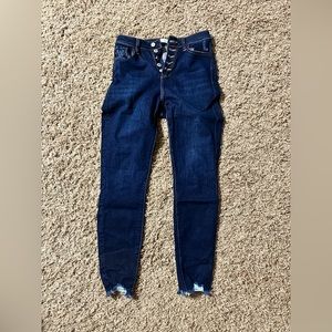 Kancan size 7 women’s jeans